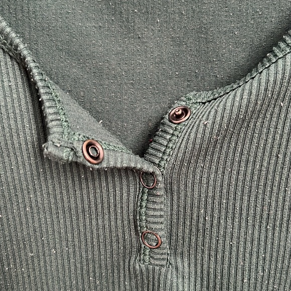 HOLLISTER Ribbed Top - Picture 2 of 4